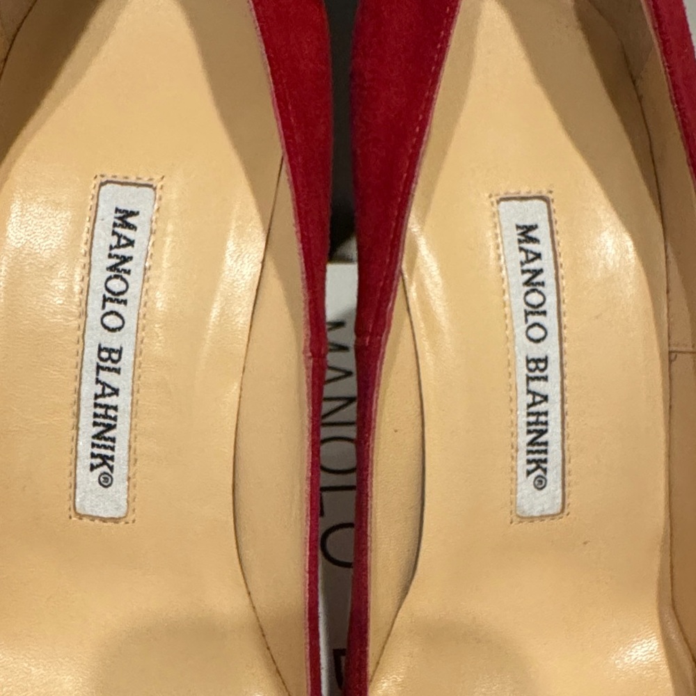 Manolo Blahnik Tora Red Heels - Picture 4 of 8